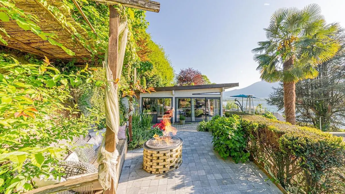 Villa Frontlake Tresserve